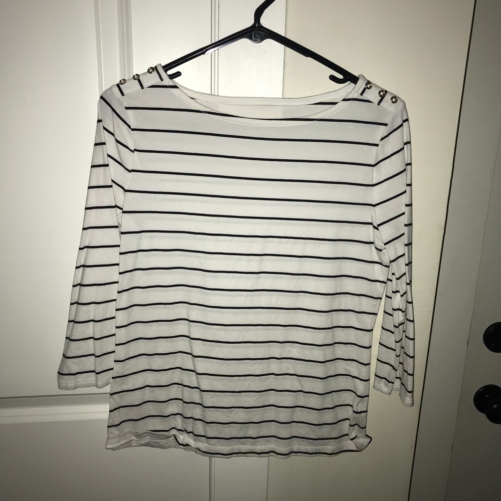 With with black stripes quarter sleeve